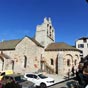 L'église romane de Saint-Alban-sur-Limagnole possède une nef en grès rouge local, un clocler-mur, une abside du XIe siècle (crédit photo M. Jérémie).